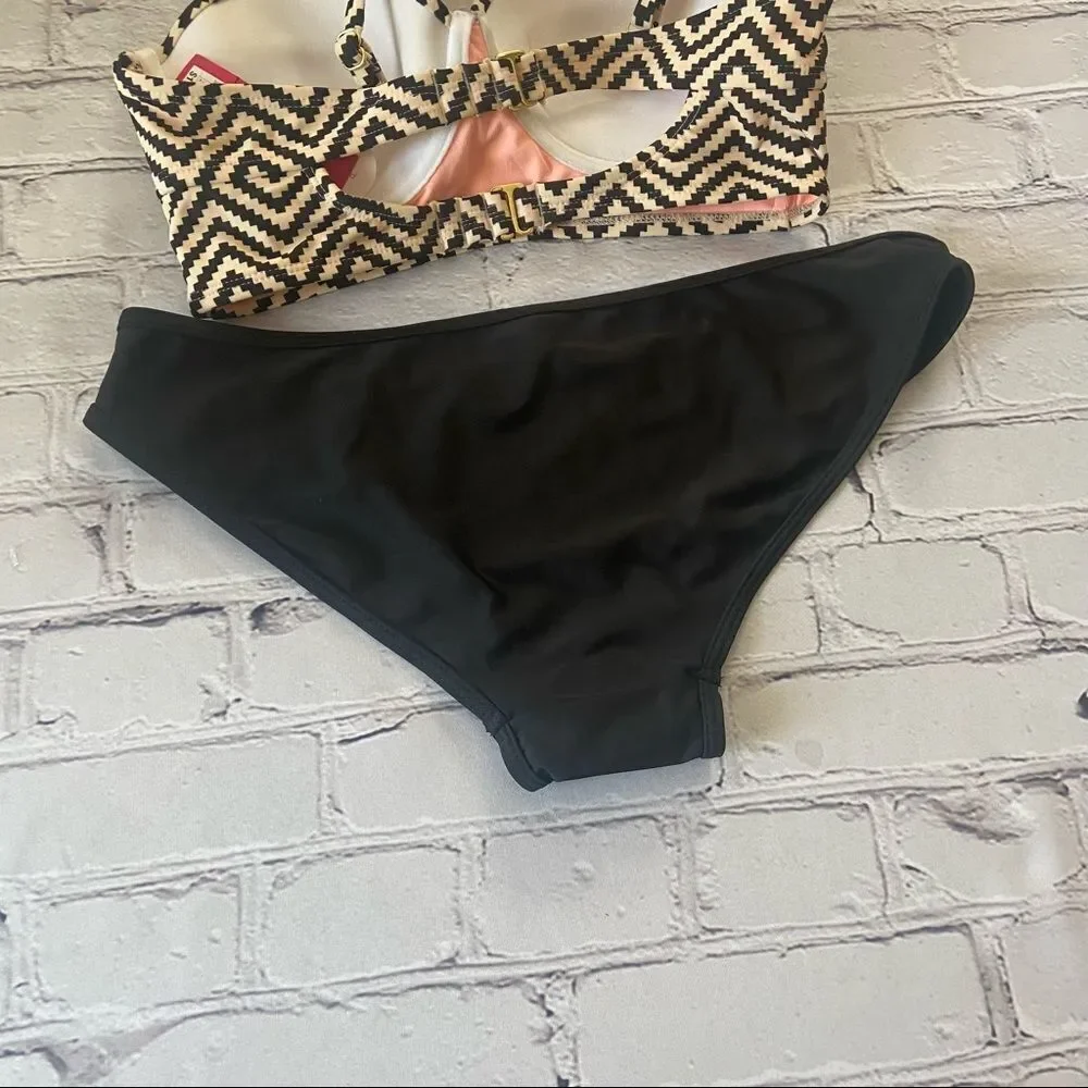 Xhiliration Printed Push Up Bikini 2pc Set NWT Medium